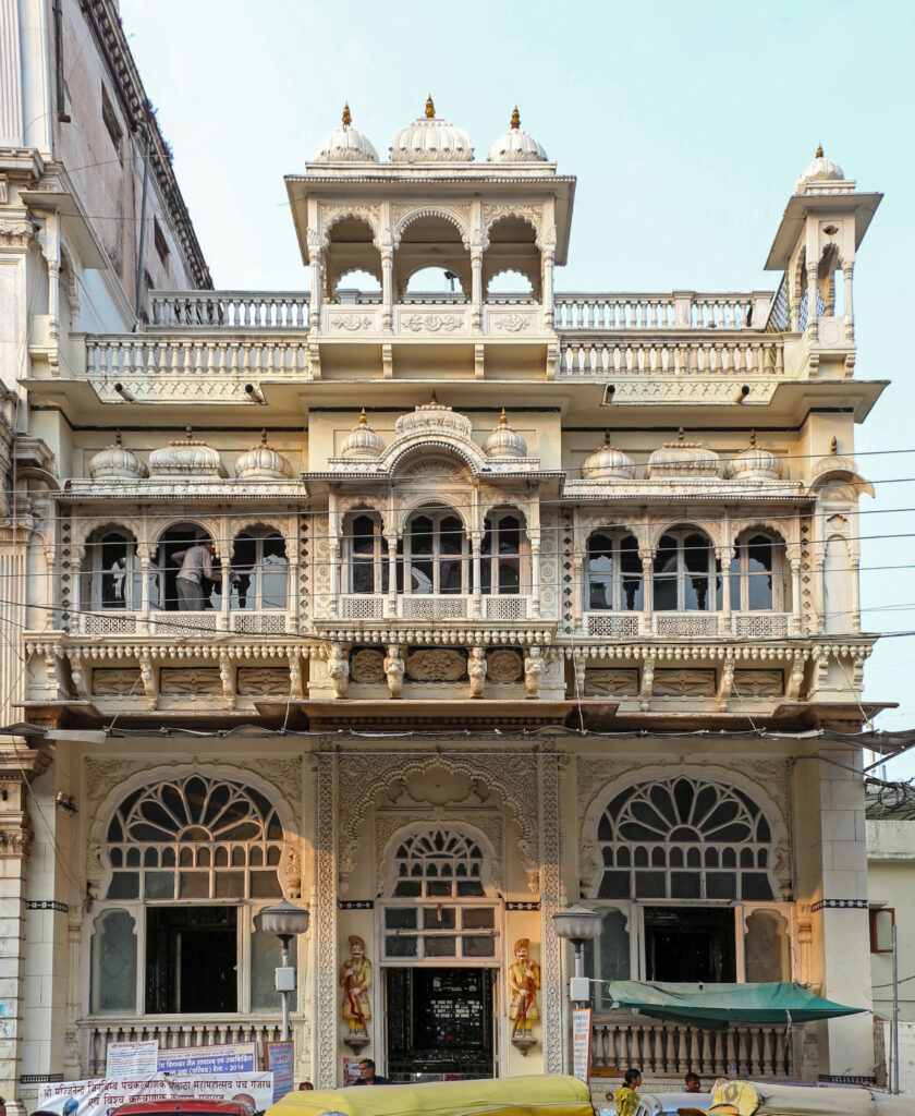 Kanch_Mandir,_Indore